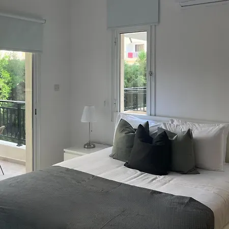 Phaedrus Living Vibe * Paphos